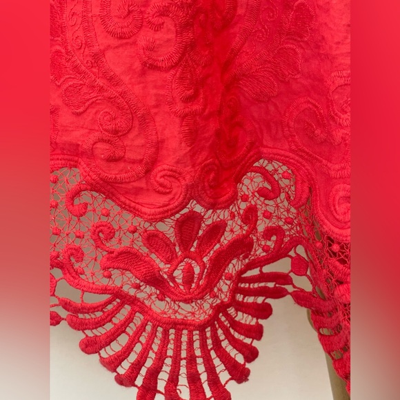 Kimchi Blue Red Halter tie crochet crop top, size small - Picture 3 of 7